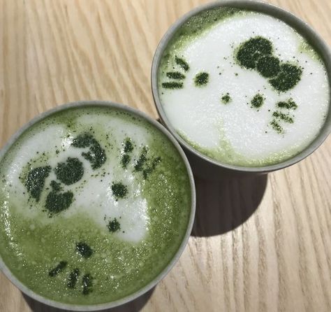 Matcha Aesthetic, Matcha Latte, Latte Art, Pretty Food, Cute Food, Yummy Drinks, Bon Appetit, Aesthetic Food, Good Eats