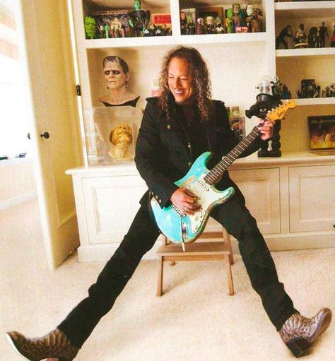 Kirk Metallica, Pop Goes The Weasel, Joey Ramone, Wah Pedal, Kirk Hammett, Music Pics, James Hetfield, Four Horsemen, Great Bands