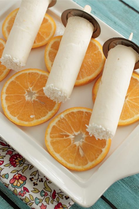 Frozen Treat Bags, Healthy Summer Smoothies, Creamy Popsicles, Lime Popsicles, Summer Popsicles, Summer Orange, Summer Smoothies, Homemade Popsicles, Vanilla Bean Ice Cream