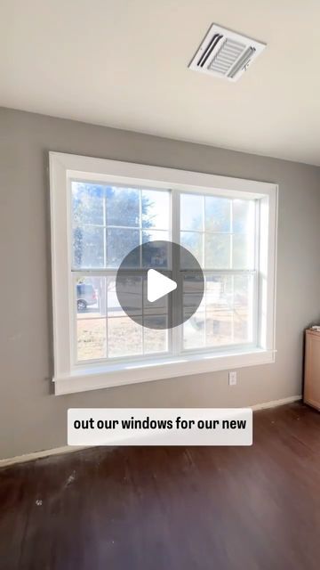 8,933 likes, 187 comments - emyludesigns on February 23, 2024: "How to frame out windows 🪟 Say goodbye 👋 to builder grade trim! This was such an easy, bu..." Frame Out Windows, Door Trim Ideas Interior, Window Trim Ideas Interior, Mobile Home Windows, Modern Window Trim, Diy Window Frame, Window Framing, Window Molding Trim, Diy Window Trim