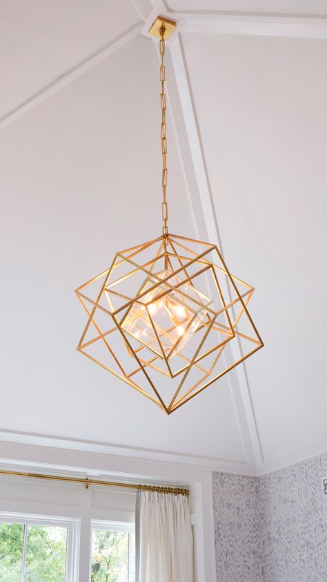 Cubist Medium Chandelier by Kelly Wearstler.  We love this modern design! Available in Gild and Aged Iron. Art Deco Lamp Ceiling, Chandeliers For Bedrooms, Shandliar Designs, Office Chandelier Ideas, Modern Foyer Lighting, Wall Clock Design Modern, Modern Chandelier Bedroom, Kitchen Island Pendant Lights, Designer Chandeliers