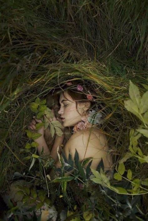 Fashion Art Photography, Fantasy Photography, Foto Art, Wild Nature, Forest Fairy, Shoot Inspiration, Nature Girl, Photography Inspo, Kuala Lumpur