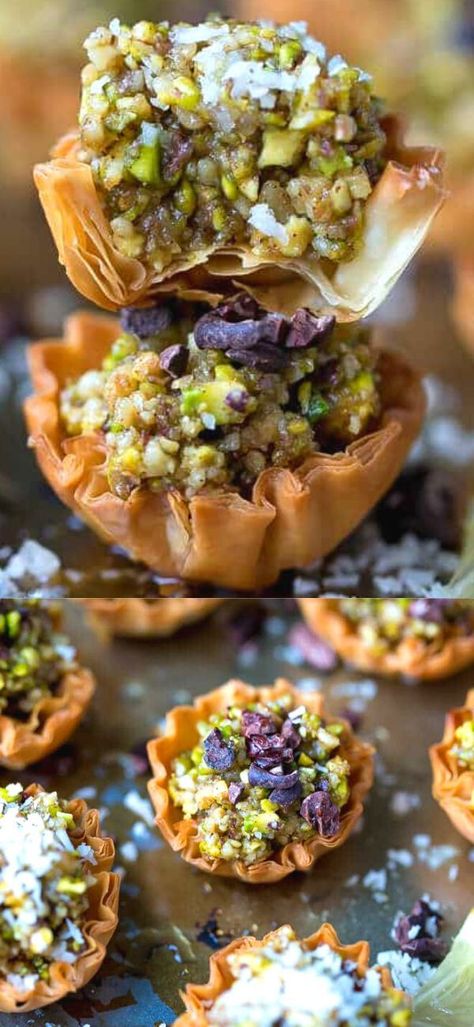 Middle Eastern Party Food Ideas, Middle Eastern Christmas Recipes, Middle East Dessert Recipes, Persian Baklava Recipe, Arabic Deserts Recipes, Middle Eastern Party Food, Middle East Dessert, Middle Eastern Recipes Desserts, Persian Desserts Recipes