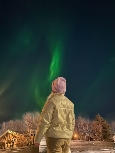 Northern Lights Photo Ideas, Northern Lights Picture Ideas, Iceland Instagram Pictures, Iceland Northern Lights, Northern Lights Aesthetic, Northern Lights Photo, Birthday Canvas, Tromso Norway, Iceland Winter