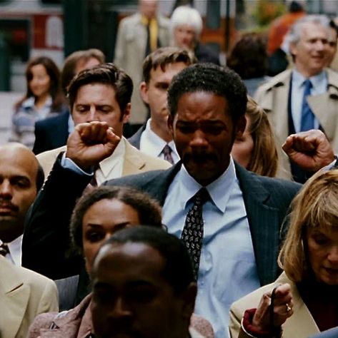 Will Smith in The Pursuit of Happyness (2006) Best Motivational Movies, Best Classic Movies, Michael Oher, Coach Carter, After Earth, I Am Legend, Success Books, Stories Of Success, Forbes Magazine