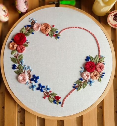 Wedding Embroidery Hoop, Flower Pattern Drawing, Embroidery Hoop Art Diy, Hand Embroidery Patterns Free, Simple Hand Embroidery Patterns, Embroidery Hearts, Wedding Embroidery, Diy Embroidery Designs, Hand Embroidery Patterns Flowers