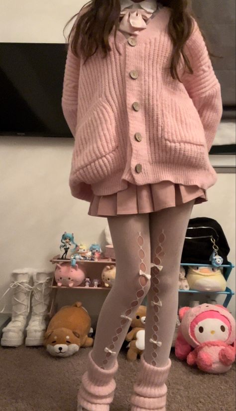 Kawaii Clothes Winter, Kawaii Preppy Outfits, Soft Cute Outfits, Kawaii Sweater Outfits, Kawaii Sweaters, Cutsey Outfits, Kawaii Core Clothing, Cute Core Style, Kawaii Y2k Outfits