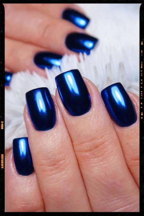 Nails Blue Line Nail Designs, Purple Chrome Nails Design, Chrome Nail Art Designs, Black Chrome Nails, Purple Chrome Nails, Blue Chrome Nails, Hot Nail Designs, Chrome Nail Art, December Nails