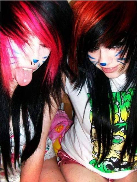 Emo Scene Aesthetic, Goth Make Up, Scene 2000s, Emo Scene Girls, 2000s Scene, 00s Mode, Emo 2000s, Scene Aesthetic, Emo Love