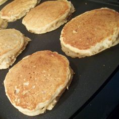 Fluffy Homemade Pancakes, Applesauce Oatmeal, Applesauce Pancakes, Homemade Pancakes Fluffy, Pancake Recipe Buttermilk, Pancakes From Scratch, Skipping Breakfast, Oatmeal Pancakes, Homemade Pancakes