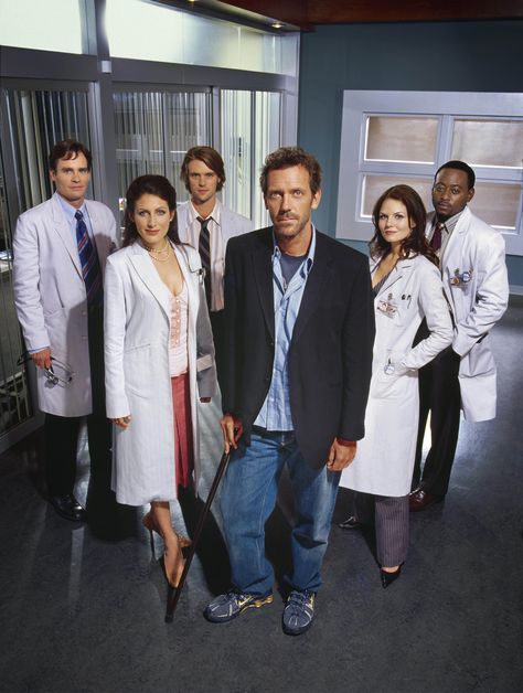 House - Season 1 Promo Hugh Laurie Wife, House And Wilson, Omar Epps, Lisa Edelstein, House Cast, Robert Sean Leonard, Gregory House, Jesse Spencer, House Md