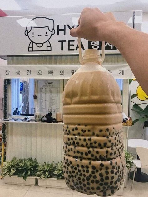 Bubble Tea Boba, Kawaii Cooking, Sweet Snacks Recipes, Food Goals, Boba Tea, Sports Bar, Food Obsession, Tea Recipes, Cafe Food