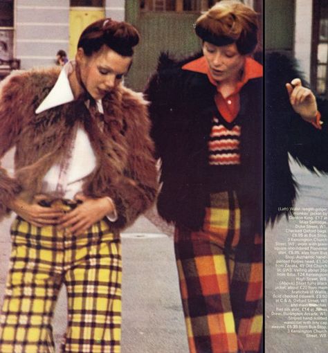 1970's checked Oxford Bag trousers. Eek I had a pair of these ! Monkey Jacket, Oxford Bags, Retro Coat, 60s 70s Fashion, Fashion 70s, 70s Outfits, Seventies Fashion, 70’s Fashion, London Bus