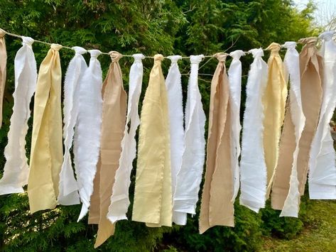 miovinta - Etsy Estonia Boho Birthday Decor, Rag Bunting, Fabric Strip Garland, Lace Garland, White Garland, No Sew Curtains, Ribbon Garland, Garden Festival, Vintage Curtains