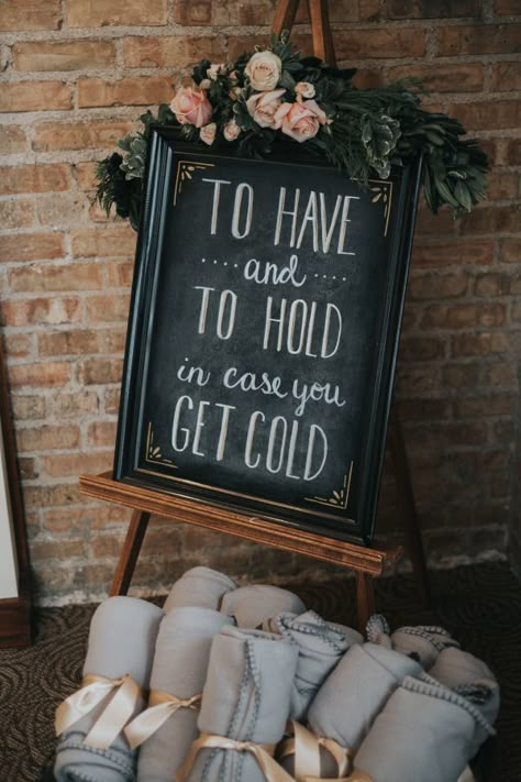 To have and to hold in case you get cold: http://www.stylemepretty.com/2017/04/20/cozy-winter-wedding-2/ Photography: Utke - http://www.tjuttke.com/ Rustic Wedding Decorations, January Wedding, To Have And To Hold, Winter Wonderland Wedding, Wedding 2024, Wonderland Wedding, Wedding Cake Designs, Wedding Signage, Diy Wedding Decorations