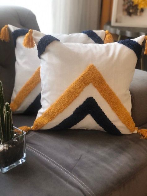 Bedroom Throw Pillows, Pillow Case Design, Luxury Bath Rugs, Needle Cushion, Designer Bed Sheets, Bedroom Throw, Cushion Embroidery, Pillows Bedroom, Tassel Pillow