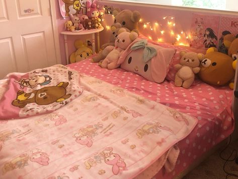 Cutecore Bed, Clown House, Bed Setup, Sanrio Room, Kawaii Room Ideas, Rilakkuma Korilakkuma, Kawaii Bedroom, Small Bed, Cute Room Ideas