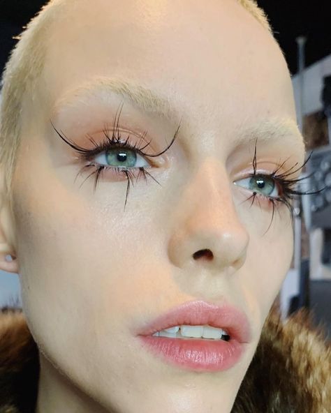 Spider Eyelashes, Spider Lashes, Spider Makeup, Instagram Archive, Show Makeup, Face Art Makeup, Cool Makeup Looks, Photoshoot Makeup, Editorial Makeup