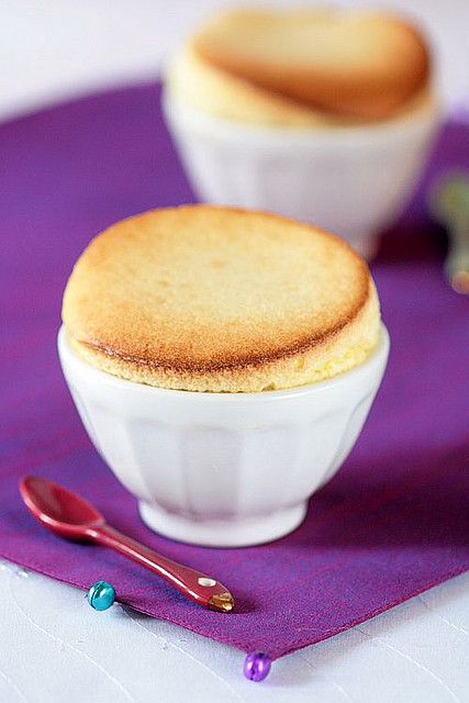 White Chocolate Meyer Lemon Souffles by tartelette, via Flickr Souffle Recipes, Chocolate Souffle, Meyer Lemon, French Toast Recipe, Eat Smarter, Trifle, Pavlova, Cobbler, Flan