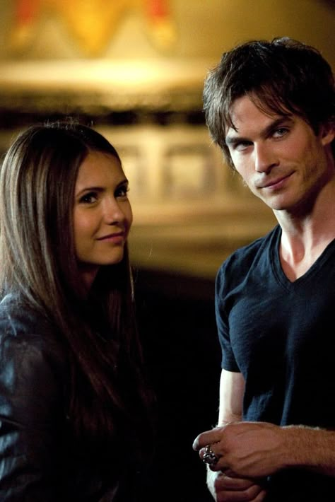 Ian Somerhalder Smile, Ian E Nina, Elena Damon, Jojo Levesque, Ian And Nina, Vampire Diaries Memes, Damon Salvatore Vampire, Ian Joseph Somerhalder, Vampire Diary