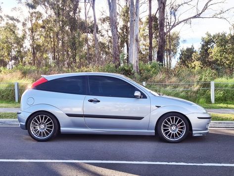 ford focus; focus; focus mk1; horus works; Car Budget, Car Scene, Ford Focus 1, Motorcycle Design, First Car, Car Culture, Car Ford, Road Racing, Ford Focus