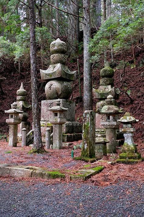 japan-koyasan-okunoin-cemetery-stone-monuments Japanese Grave Stone, Japan Graveyard, Koyasan Okunoin, Japanese Graveyard, Okunoin Cemetery, Japanese Cemetery, Stone Monument, Japanese Statue, Kamakura Japan