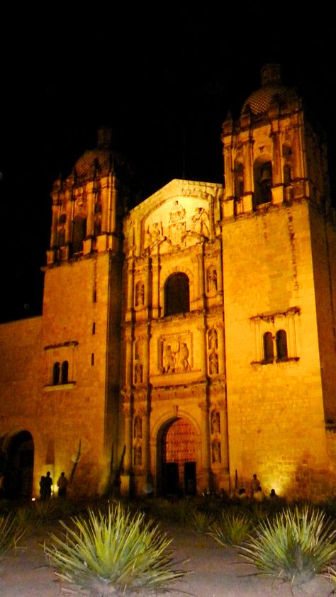 I was in Oaxaca during Guelaguetza.  We walked to town almost every night to see all the costumes and dancing!  The church is lit like this every night. Oxacana Mexico, Mexican Architecture, Types Of Architecture, Architecture Building Design, Building Designs, Cathedral Church, Church Building, Sacred Places, Old Church