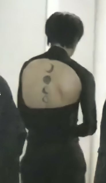 Jimin Tatoos, Jimin Tattoo Ideas, Park Jimin Moon Tattoo, Jimin Spine Tattoo, Jimin Back Tattoo, Jimin Tattoos Edit, Jimin Moon Tattoo, Jimin Moon Phases Tattoo, Jimin's Back Tattoo