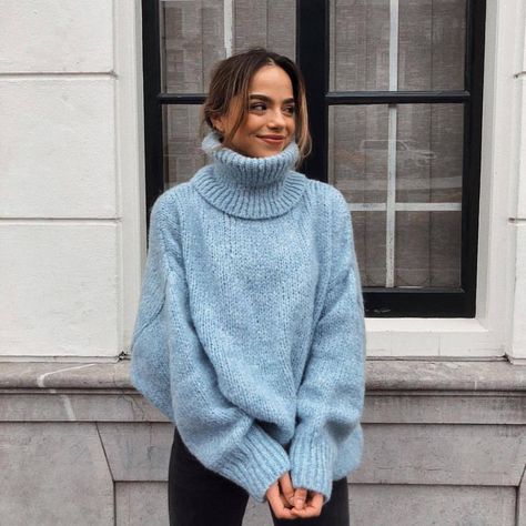 Turtleneck Sweater Outfit, Sweaters Blue, Blue Turtleneck, Turtleneck Outfit, Turtleneck Style, Thick Sweater, Ladies Turtleneck Sweaters, Cute Fall Outfits, Women's Sweaters