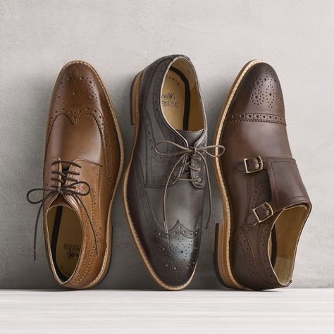 Legendary Quality, Modern Style: Updated classics that are hand-stained and burnished to perfection. Old Man Fashion, Luxury Van, Dapper Dudes, Man Shoes, Dad Fashion, Shoes Photography, Fashion Man, Fashion Suits, Johnston Murphy