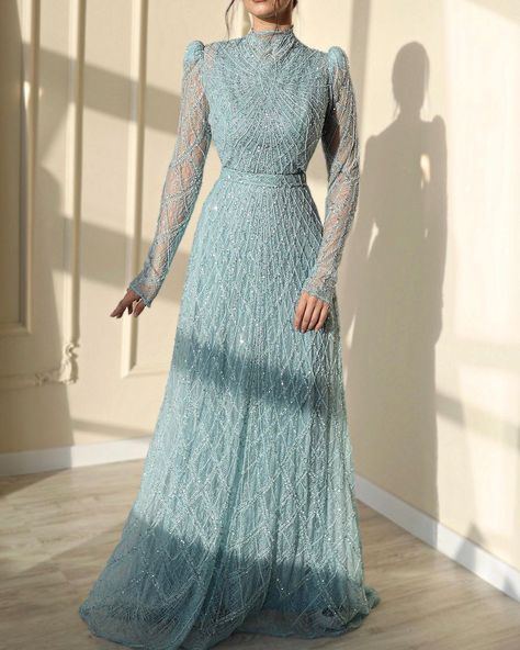 Mesh Sequin Dress, Event Dresses Classy, Lace Dress Classy, Classy Wedding Dress, Soiree Dress, Fancy Gowns, Women Dresses Classy, Fancy Dresses Long, Muslim Fashion Dress