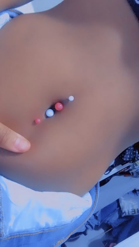 Belly Button Piercing Black Women, 2 Belly Button Piercings, Double Navel Piercing, Cute Tongue Piercing, Double Belly Piercing, Cross Tattoo Neck, Belly Button Piercing Cute, Snake Eyes Piercing, Pretty Piercings