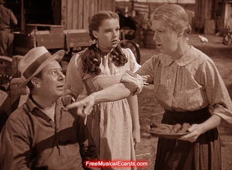 Auntie Em Wizard of Oz | Judy Garland's Ruby Slippers - The most beautiful pair of shoes in ... The Wizard Of Oz Costumes, Birthday Quiz, Ray Bolger, The Witches Of Oz, Wizard Of Oz Movie, Wizard Of Oz 1939, Dorothy Gale, Land Of Oz, The Wonderful Wizard Of Oz