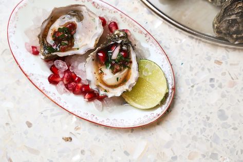 Aphrodisiac Meals, Mignonette Sauce Oysters, Seafood Scallops, Aphrodisiac Foods, 2024 Recipes, Raw Oysters, Shrimp Scallops, Sparkling Rose, Romantic Dinner Recipes