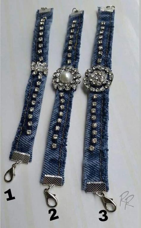 Jeans stuff Denim Bracelets, Denim Cuff Bracelet, Återvinna Jeans, Recycled Bracelets, Denim Bracelet, Denim Crafts Diy, Blue Jeans Crafts, Denim Jewelry, Jean Crafts