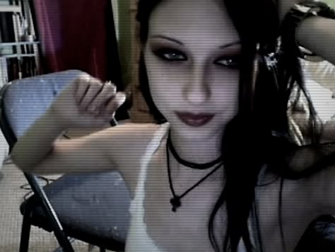 Liz Vicious Makeup, Mall Goth Makeup, Liz Vicious, I'm Not Like Other Girls, Lost Control, Goth Gf, 2000s Emo, Trashy Y2k