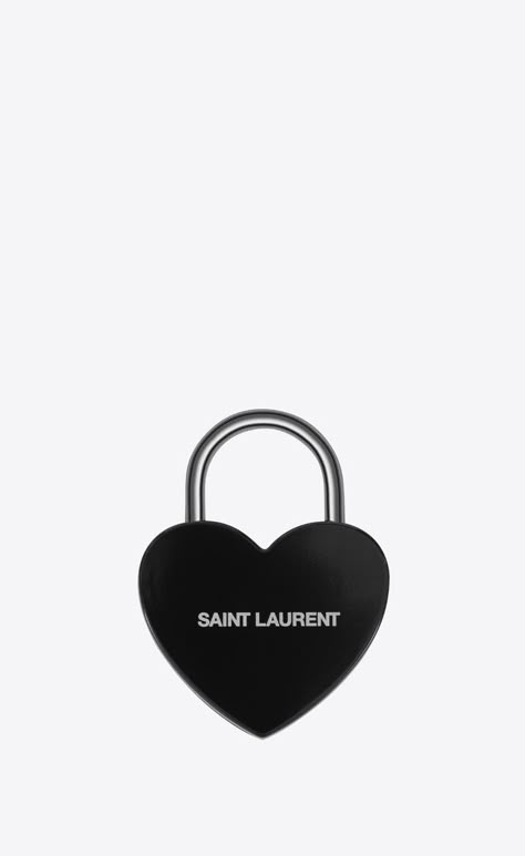 Desain Pantry, Minimalist Icons, Heart Padlocks, Black And White Heart, The Saint, Iphone Icon, 가을 패션, Phone Themes, White Heart