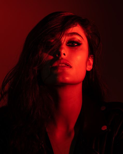 Red Lighting Aesthetic, Red Light Photoshoot Ideas, Photoshoot Jumpsuit, Red Portrait Photography, Red Light Photoshoot, Fierce Poses, Monochromatic Portrait, Photography In Home, Red Portrait