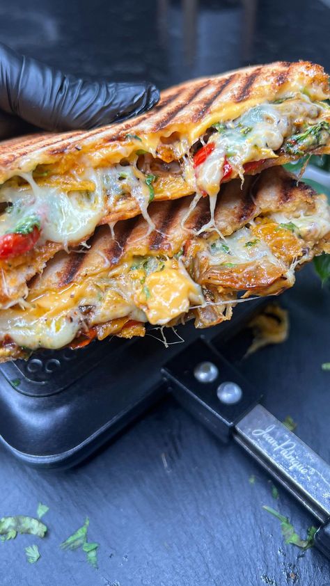 Loaded Cheesy Dorito Toastie Recipe https://fooooods.com/loaded-cheesy-dorito-toastie-reznacooks Slice Of Cheese, Sriracha Sauce, Leftover Chicken, Grated Cheese, Slice Of Bread, Sriracha, Bread, Cheese