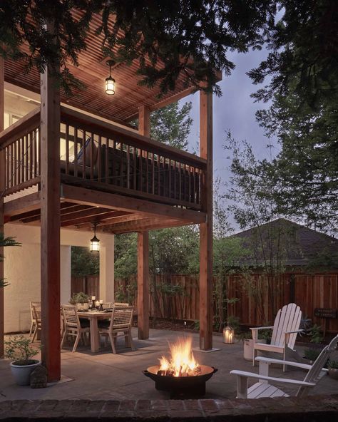 Decks And Porches Railing, Deck Ideas On A Budget, Backyard Deck Ideas, Orlando Soria, Redwood Decking, Deck Makeover, Patio Layout, Patio Deck Designs, Deck Designs Backyard