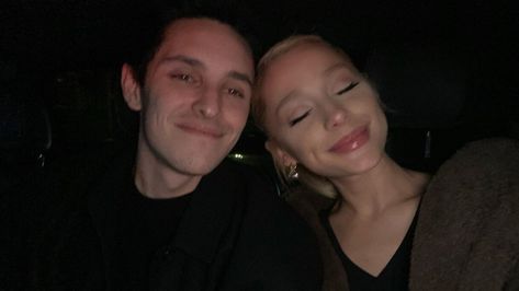 Ariana Grande And Dalton Gomez, Dalton Gomez, Ariana Grande Boyfriend, Body Picture, Boyfriend Quotes, Celebrity Art, Ex Husbands, Wedding Pics, Famous Celebrities