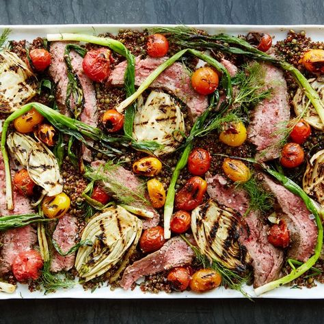 Steak Quinoa, Flank Steak Salad, Grilled Fennel, Tahini Dressing Recipe, Cherry Tomato Recipes, Leftover Steak, Grilled Meat Recipes, Beef Salad, One Dish Dinners