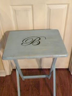 TV Tray Table Revamp Painted Tv Trays, Tv Tray Makeover, Wooden Tv Trays, Furniture Tv Stand, Refurbished Table, Swivel Tv Stand, Flip Ideas, Tv Tray Table, Tray Tables