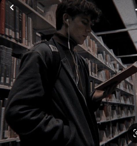 Library Aesthetic, Gamer Boy, Character Inspiration Male, Bad Boy Aesthetic, Wattpad Stories, Aesthetic Boy, Reading A Book, Books For Boys, The Perfect Guy