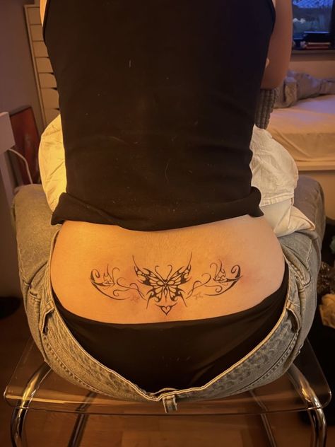 Butterfly tramp stamp tattoo Tramp Stamp Tattoo Women, Tramp Stamp Design Heart, Tramp Stamp Butterfly Design, Tara Yummy Tramp Stamp, She Is Art Tramp Stamp, Made With Love Tramp Stamp, Love Heart Tramp Stamp, Tramp Stamp Tattoos, Tramp Stamp