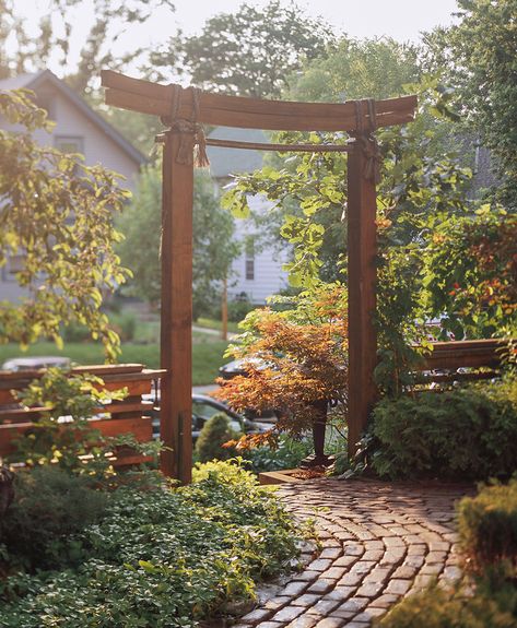 Garden Arbor Ideas, Arbor Ideas, Japanese Garden Decor, Garden Archway, Beautiful Japanese Gardens, Japanese Garden Landscape, Asian Landscape, Meditation Garden, Asian Garden