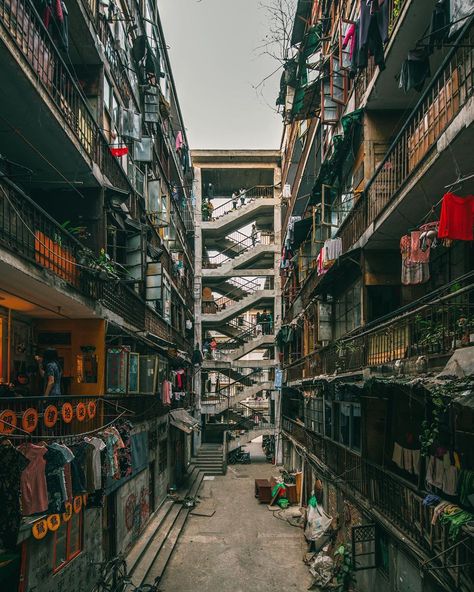 Chengdu Architecture, Chengdu, Book Aesthetic, Architecture Photography, Street Photography, Instagram A, Travel Photography, Street View, Street Style