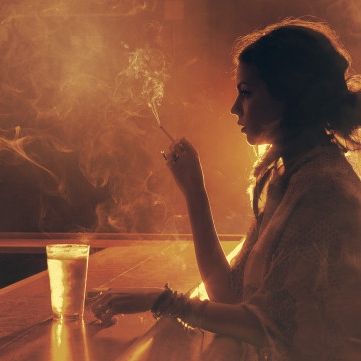 Smokey room blues. Fabian Perez, Neon Noir, Bar Scene, Cinematic Lighting, Dead By Daylight, Human Poses, Cinematic Photography, Pubg Mobile, Lighting Inspiration