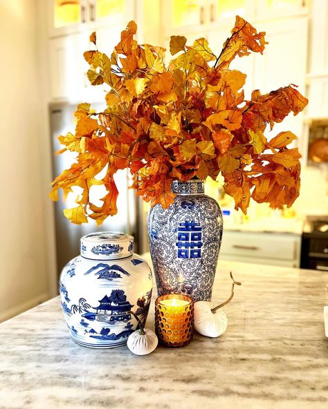 When do you all start decorating for fall? After Labor Day? When the weather gets cooler? The first day of Fall? It seems like each year it changes for me. This year I’m starting early and while I was getting my fall decor out I thought I would share a little inspo for you blue and white lovers out there. If you know me you know I love blue & white. This is my anchor and I add different colors to it. What is your favorite fall color? #seasons #september #falldecor #favorite #favoriteseason #h... Florida Thanksgiving, Blue And White Fall Decor, 2024 Holidays, Color Seasons, Decorating For Fall, Fall Artwork, Fall Table Centerpieces, First Day Of Fall, Fall Outdoor Decor