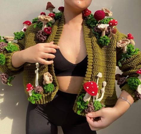 Crochet Moss Sweater, Magical Crochet Patterns, Crochet Knit Cardigan, Crochet Birthday Outfit Ideas, Crochet Flower Clothes, Crochet Fairy Cardigan, Crochet Mushroom Ideas, Gamer Crochet Ideas, Crochet Fairy Costume